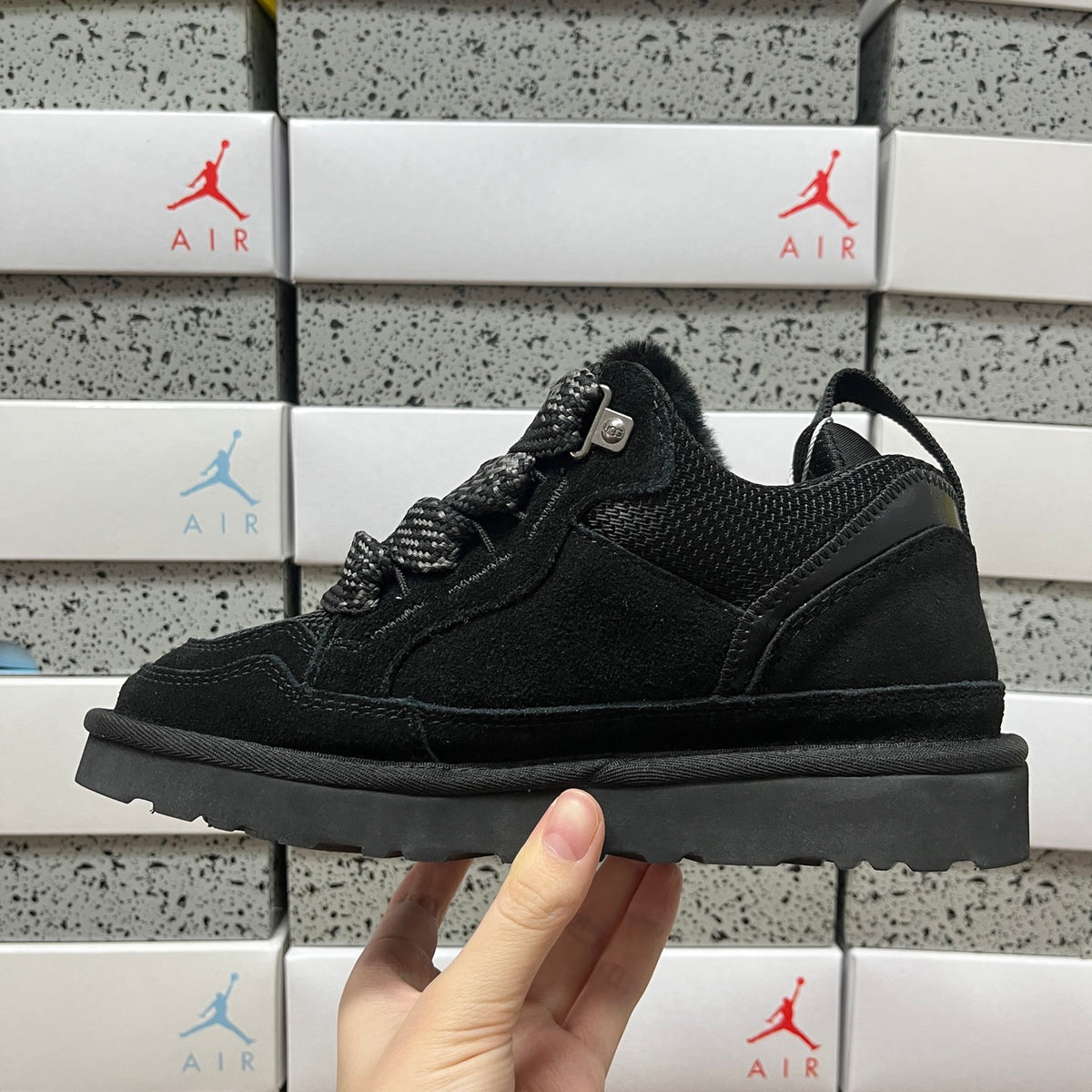 UGG Mellow Low-Top Sneaker – Black | Style 4032 | EU 35–40