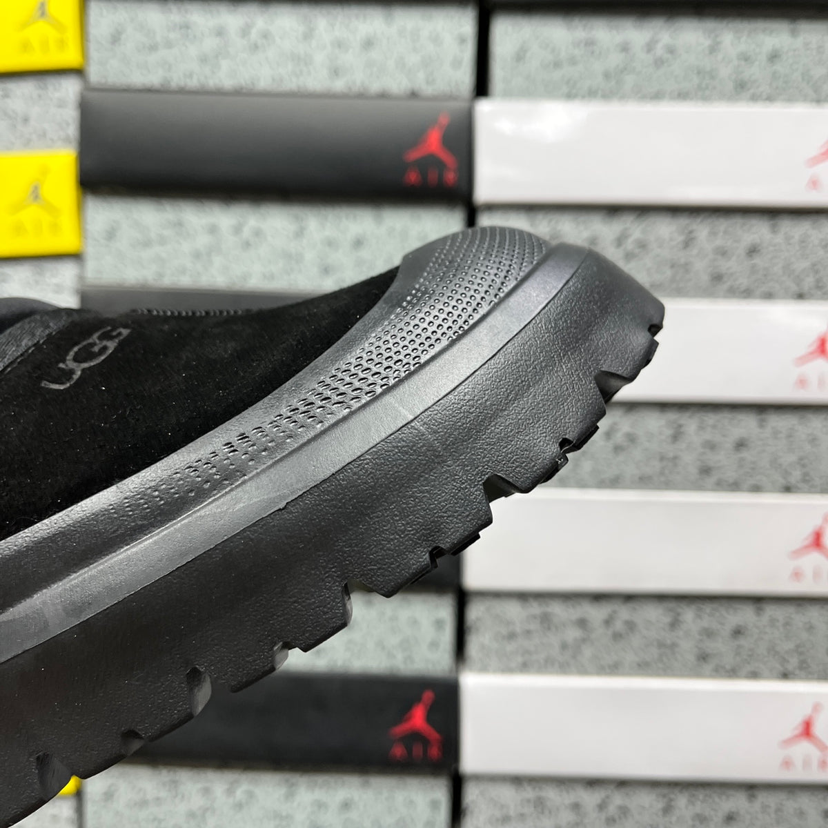 UGG Chunky Platform Sneaker – Triple Black | Style 1144096 | Sizes 35–44
