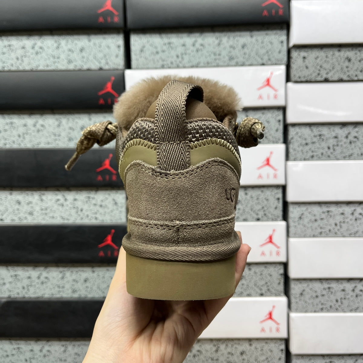 UGG Lowmel Lace-Up Sneaker – Smoky Brown | Style 1144032 | Sizes 35–44