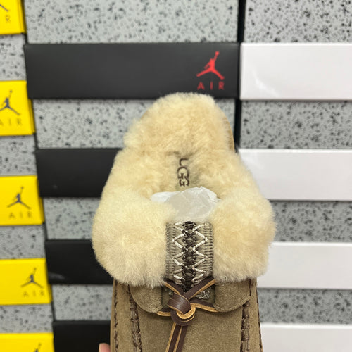 UGG Alpine Slipper – Walnut | Style W1158260 | EU 35–40