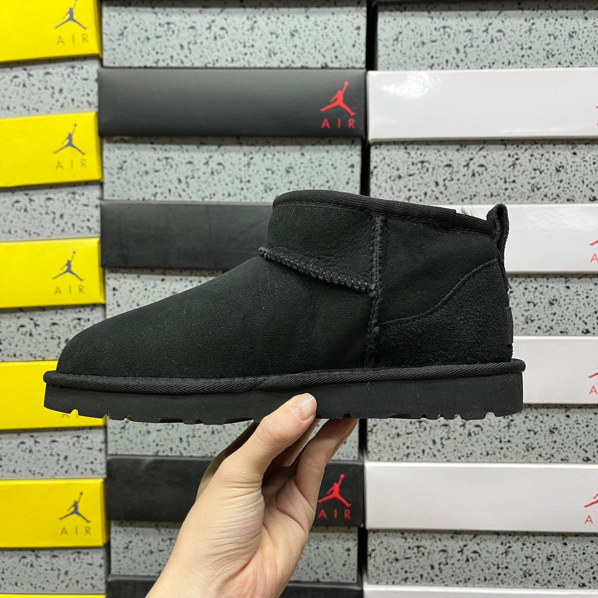 UGG Classic Ultra Mini Boot – Black | Style 1116109 | Sizes 35–40