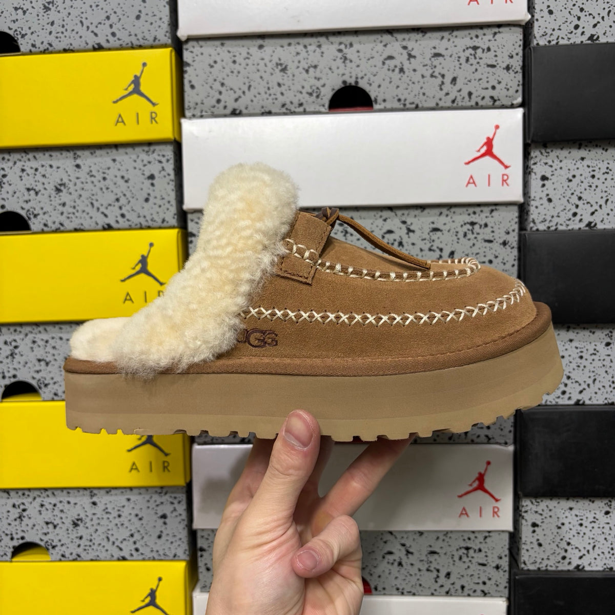 UGG Alpine Slipper – Chestnut | Style W1158260 | EU 35–40
