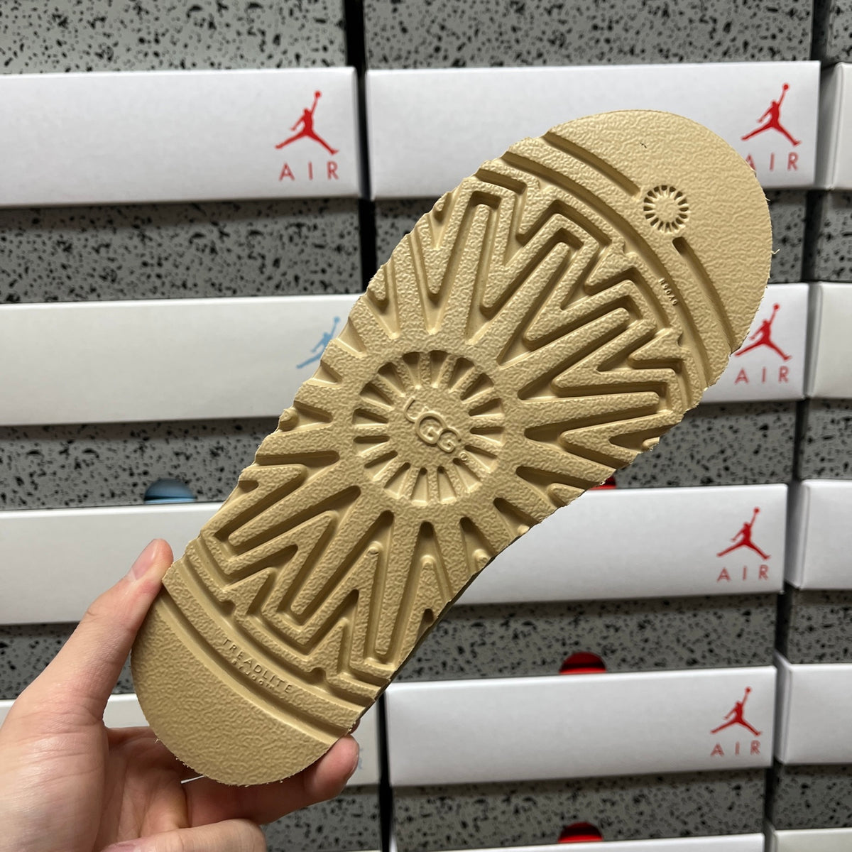UGG Tazz Folk Embroidered Clog – Mustard | Style 5955 | EU 36–44