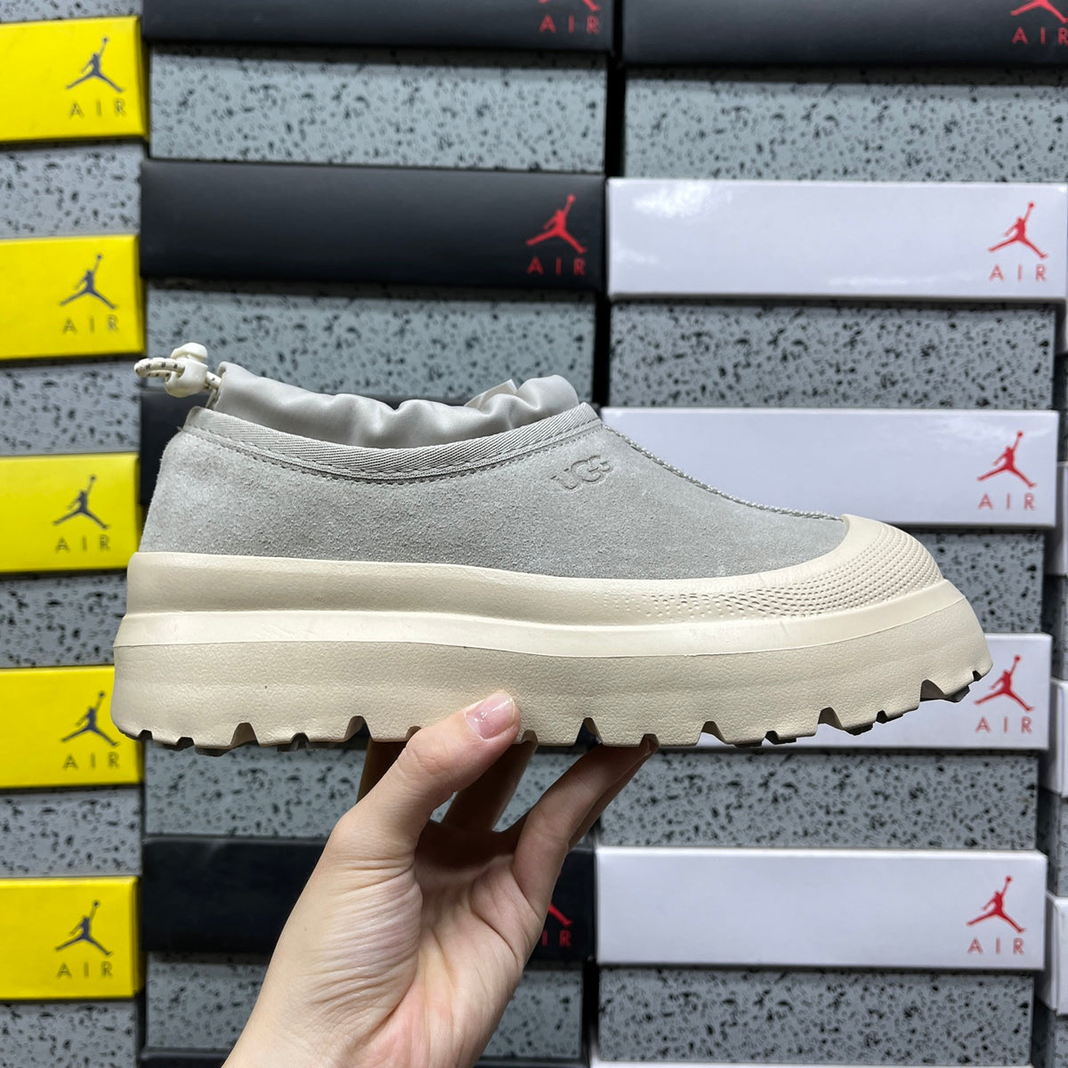 UGG Low-Top Sneaker – Misty Grey | Style 114096 | Sizes 35–45