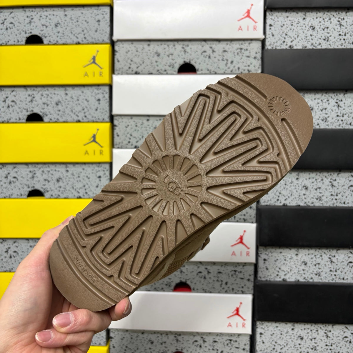 UGG Mellow Low-Top Sneaker – Sand | Style 4032 | EU 35–44