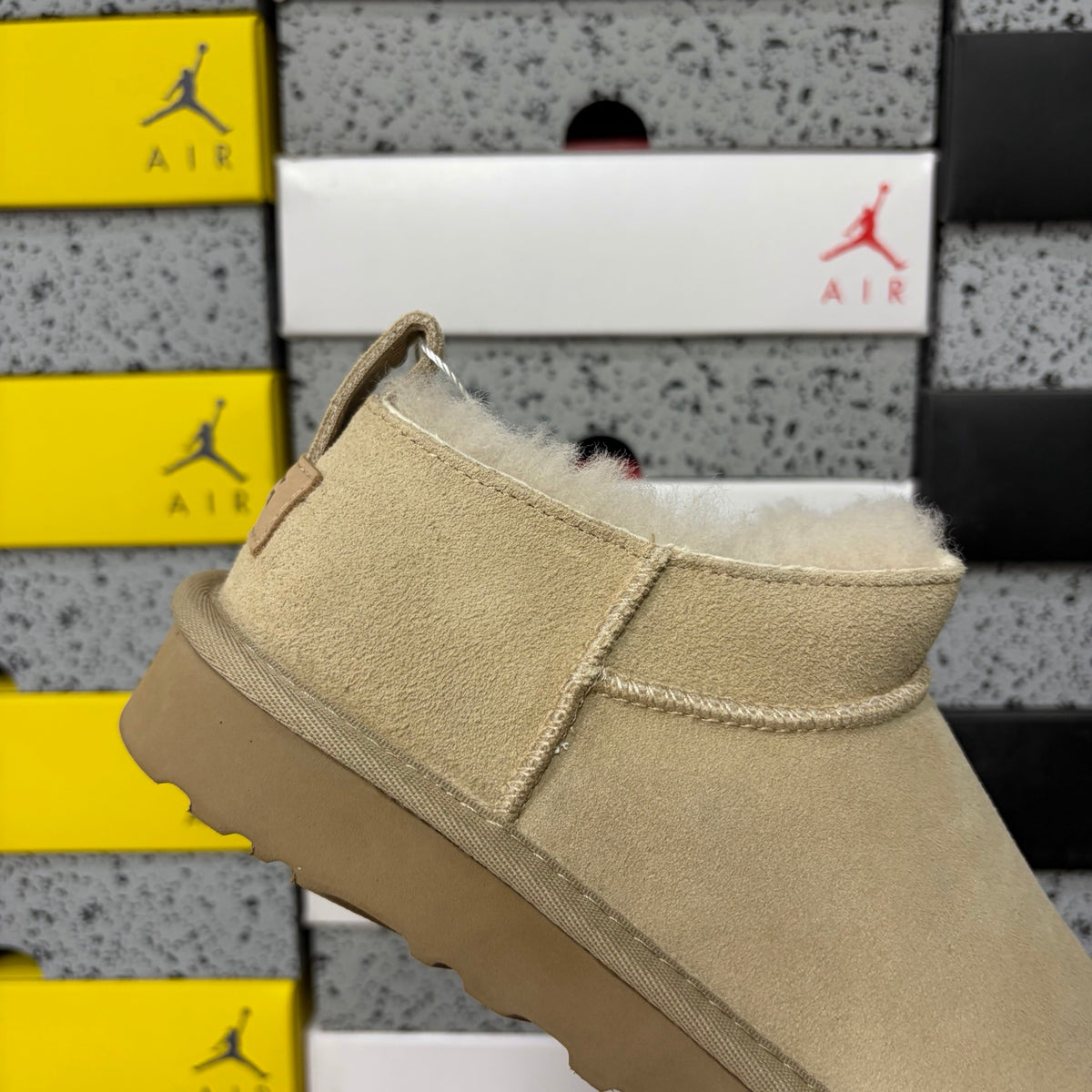 UGG Classic Mini Flat – Sand | Style W1173891 | EU 35–40