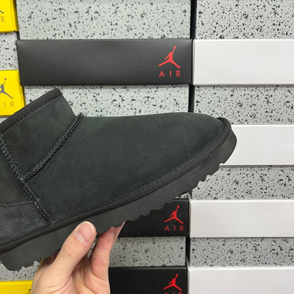 UGG Classic Mini Boot – Black | Style W1116109 | EU 35–44