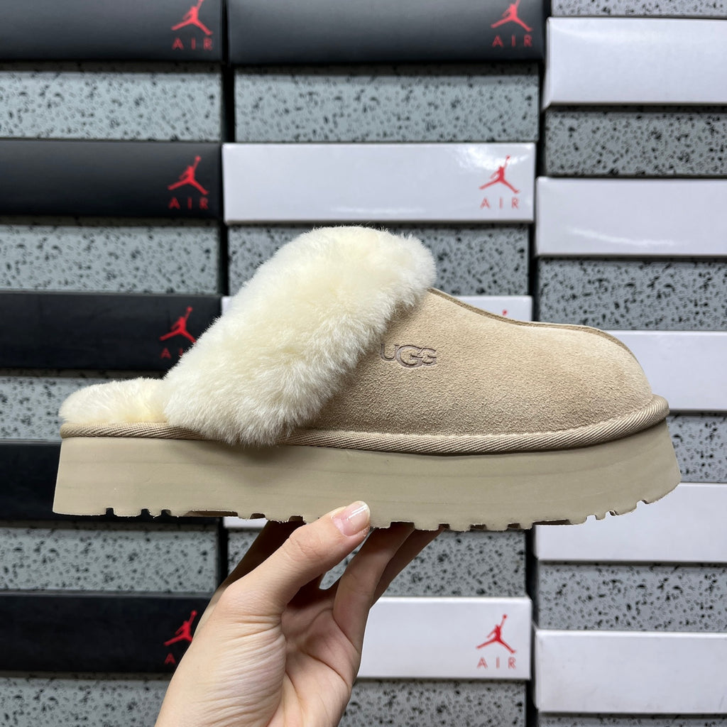 UGG Disquette Platform Slipper – Sand | Style 1122550 | Sizes 35–40