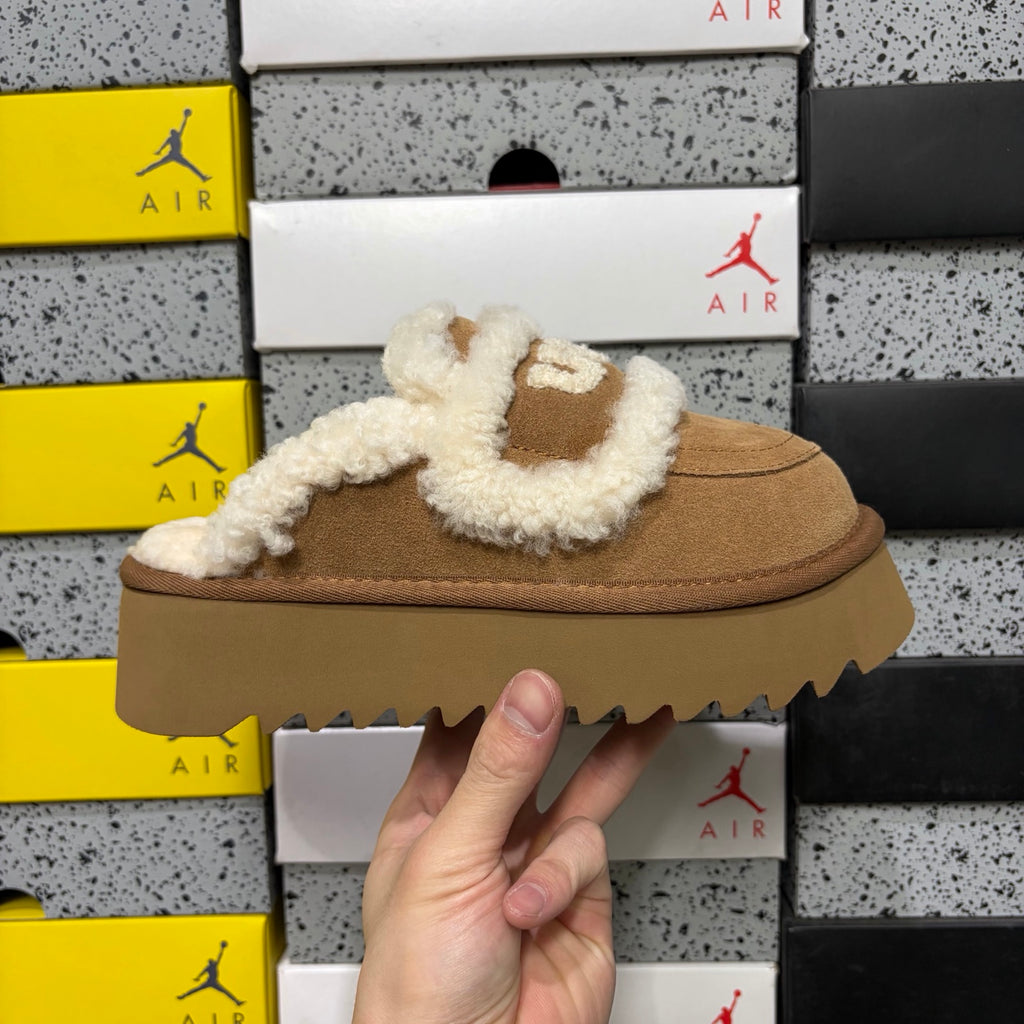 UGG Goldenstar Ankle Boot – Chestnut | Style 50829CHE | EU 35–40