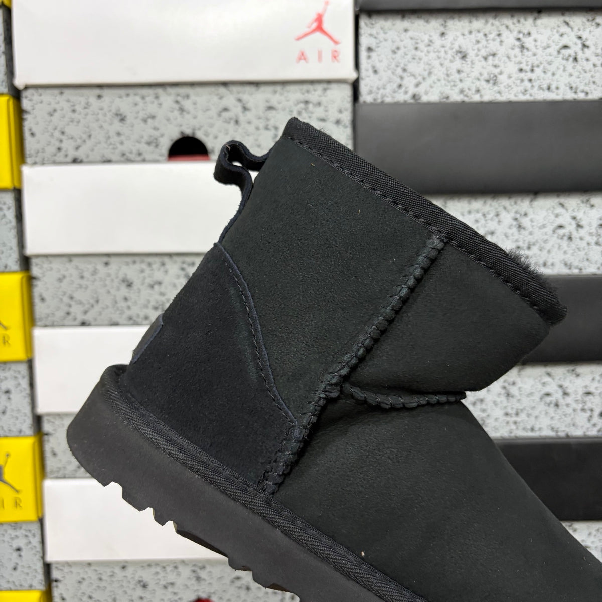 UGG Classic Mini Boot – Black | Style 6109 | EU 35–44
