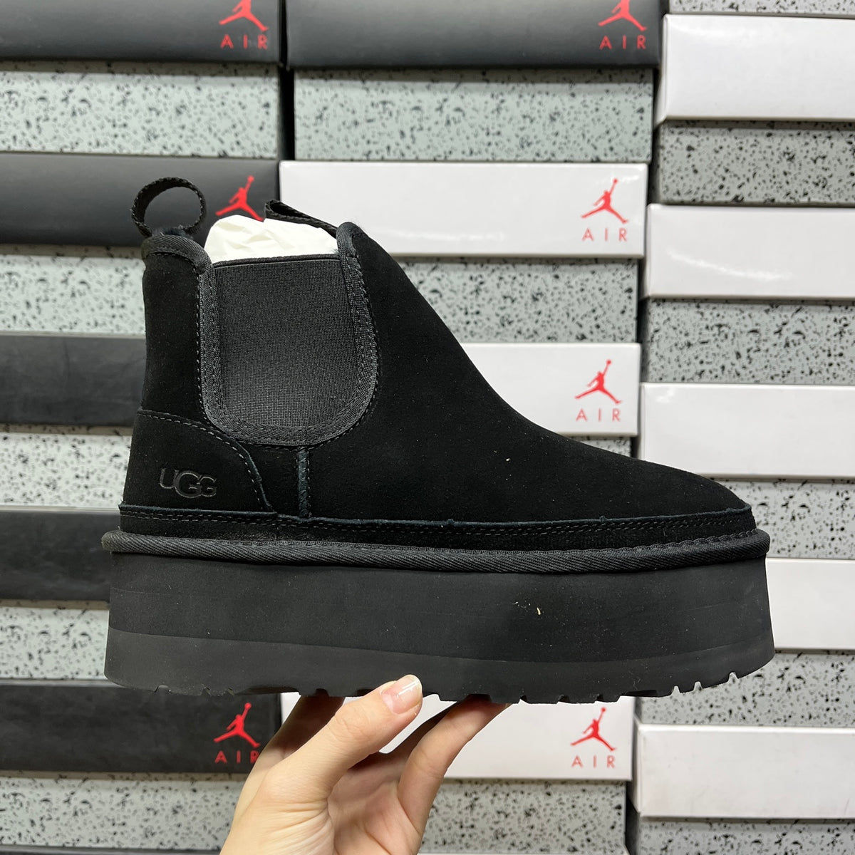 UGG Classic Mini Platform Boot – Black | Style 1134526 | Sizes 35–40