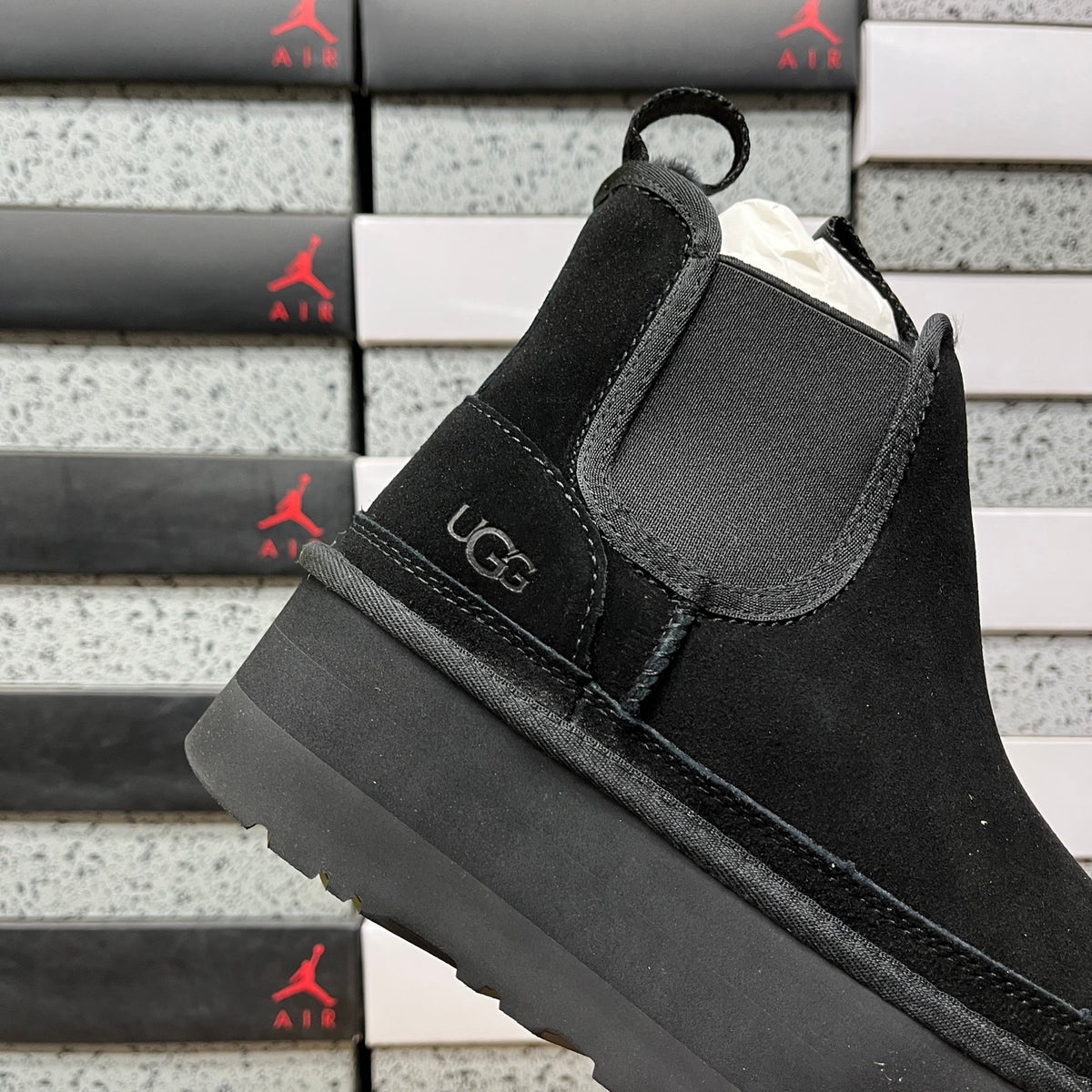 UGG Classic Mini Platform Boot – Black | Style 1134526 | Sizes 35–40