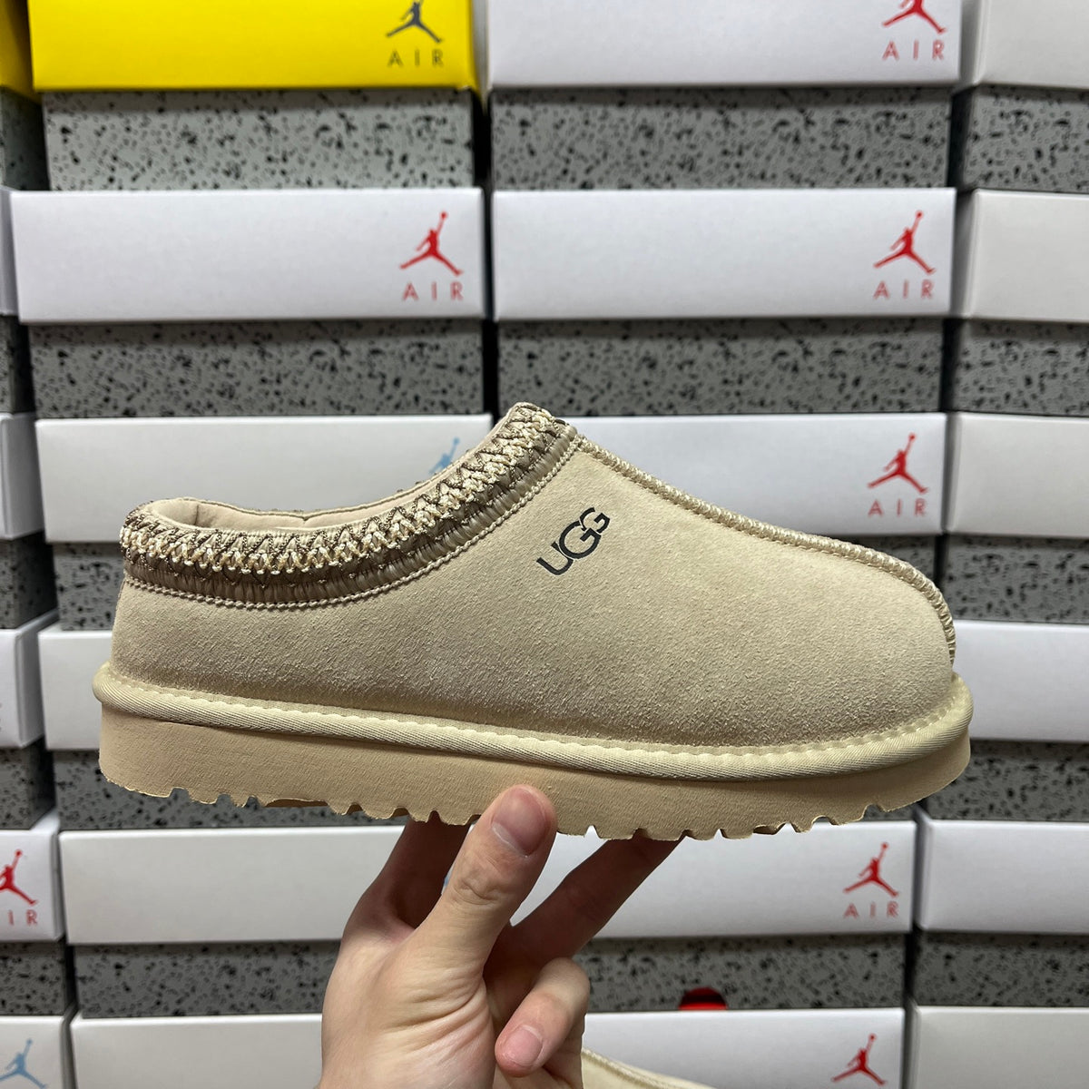 UGG Tazz Folk Embroidered Clog – Mustard | Style 5955 | EU 36–44