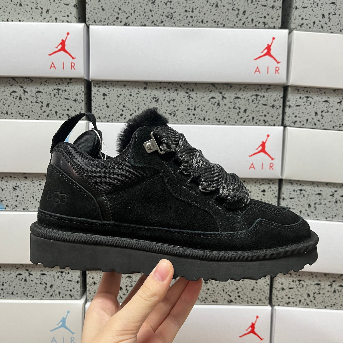 UGG Mellow Low-Top Sneaker – Black | Style 4032 | EU 35–40