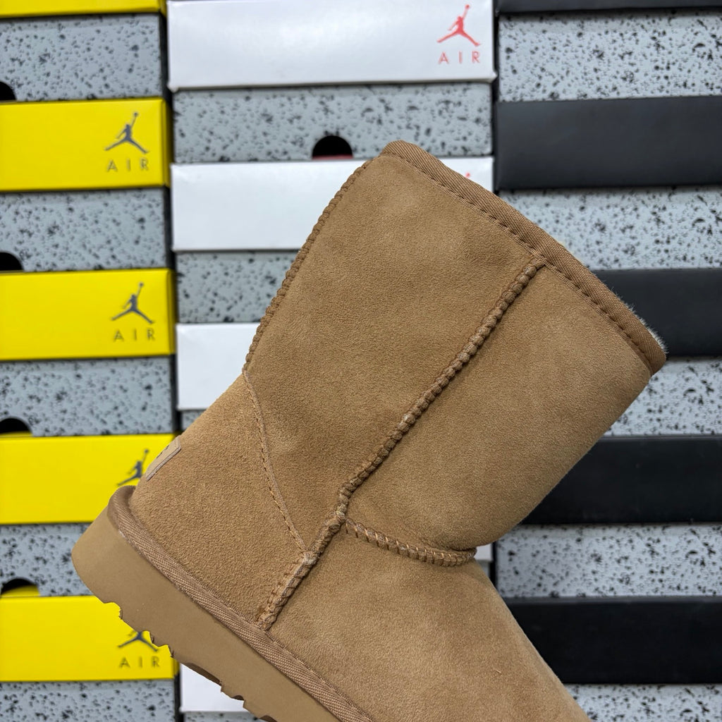 UGG Classic Short Boot – Chestnut | Style 6223 | Sizes 35–40