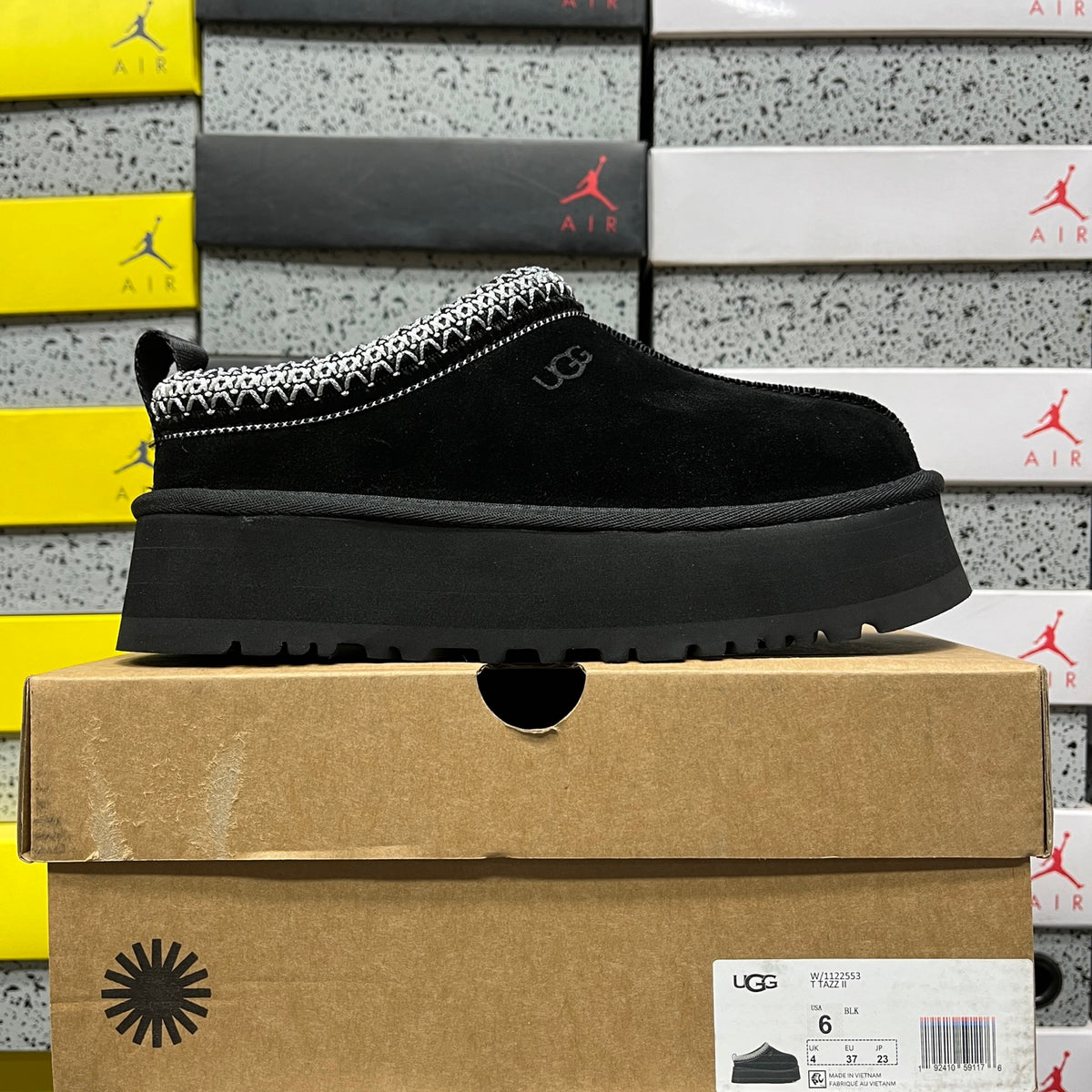 UGG Neumel Lace Boot – Black | Style 1122553 | Sizes 35–41