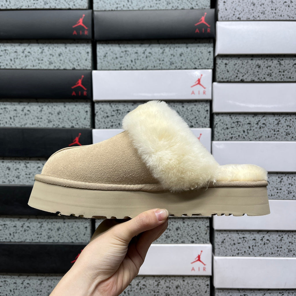 UGG Disquette Platform Slipper – Sand | Style 1122550 | Sizes 35–40