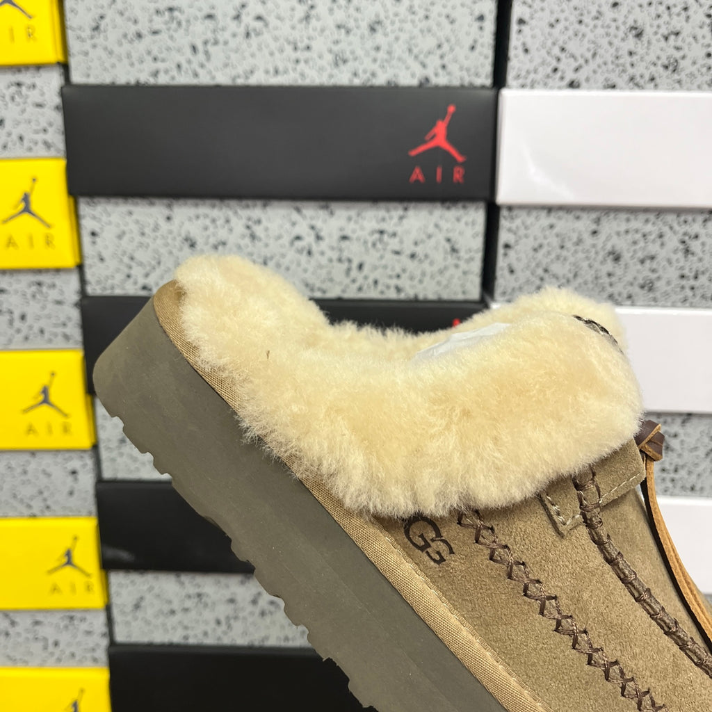 UGG Alpine Slipper – Walnut | Style W1158260 | EU 35–40