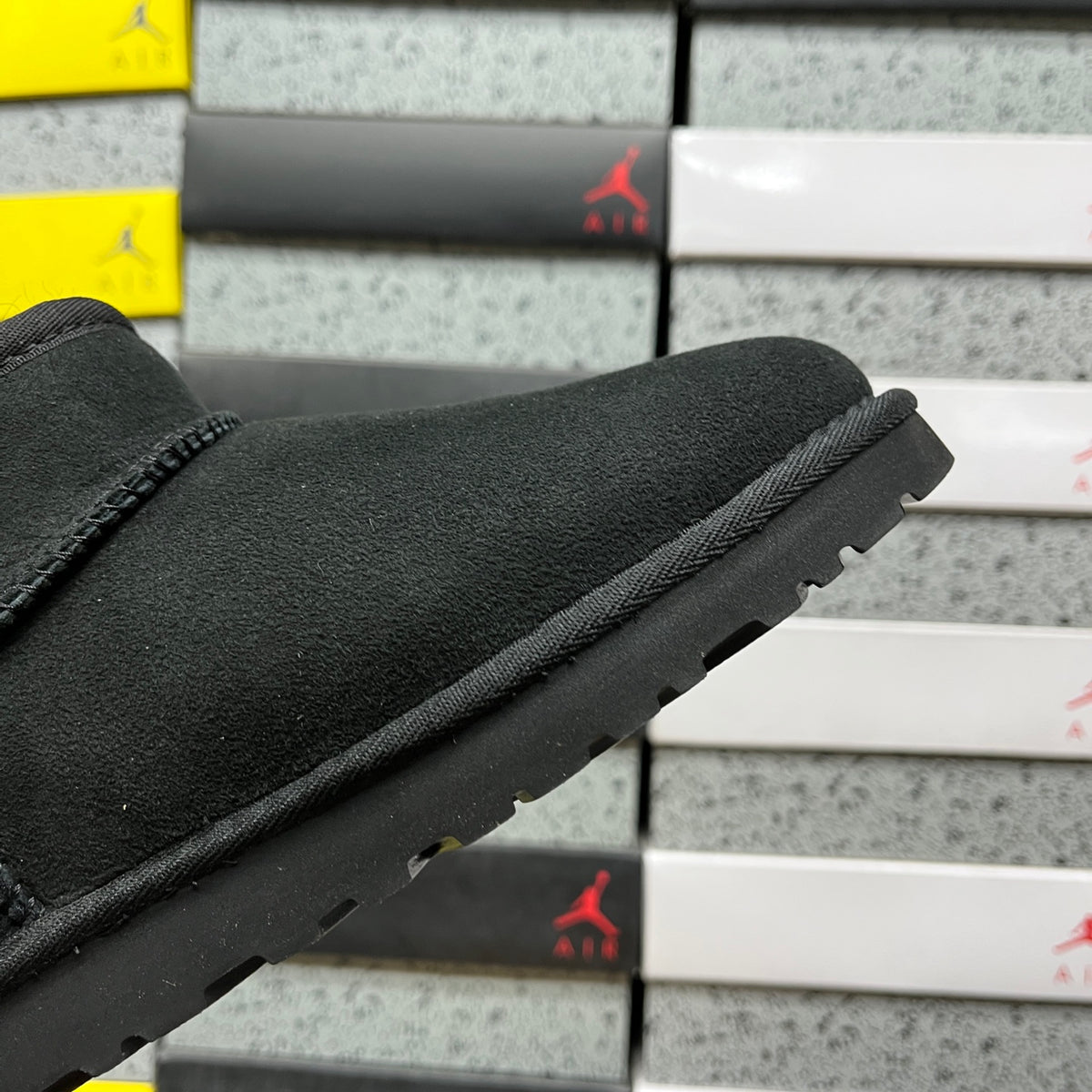 UGG Classic Ultra Mini Boot – Black | Style 1116109 | Sizes 35–40
