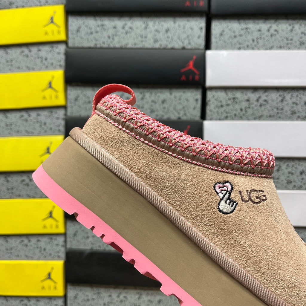 UGG Neumel Lace Boot – Sand & Pink | Style 1122553 | Sizes 35–40