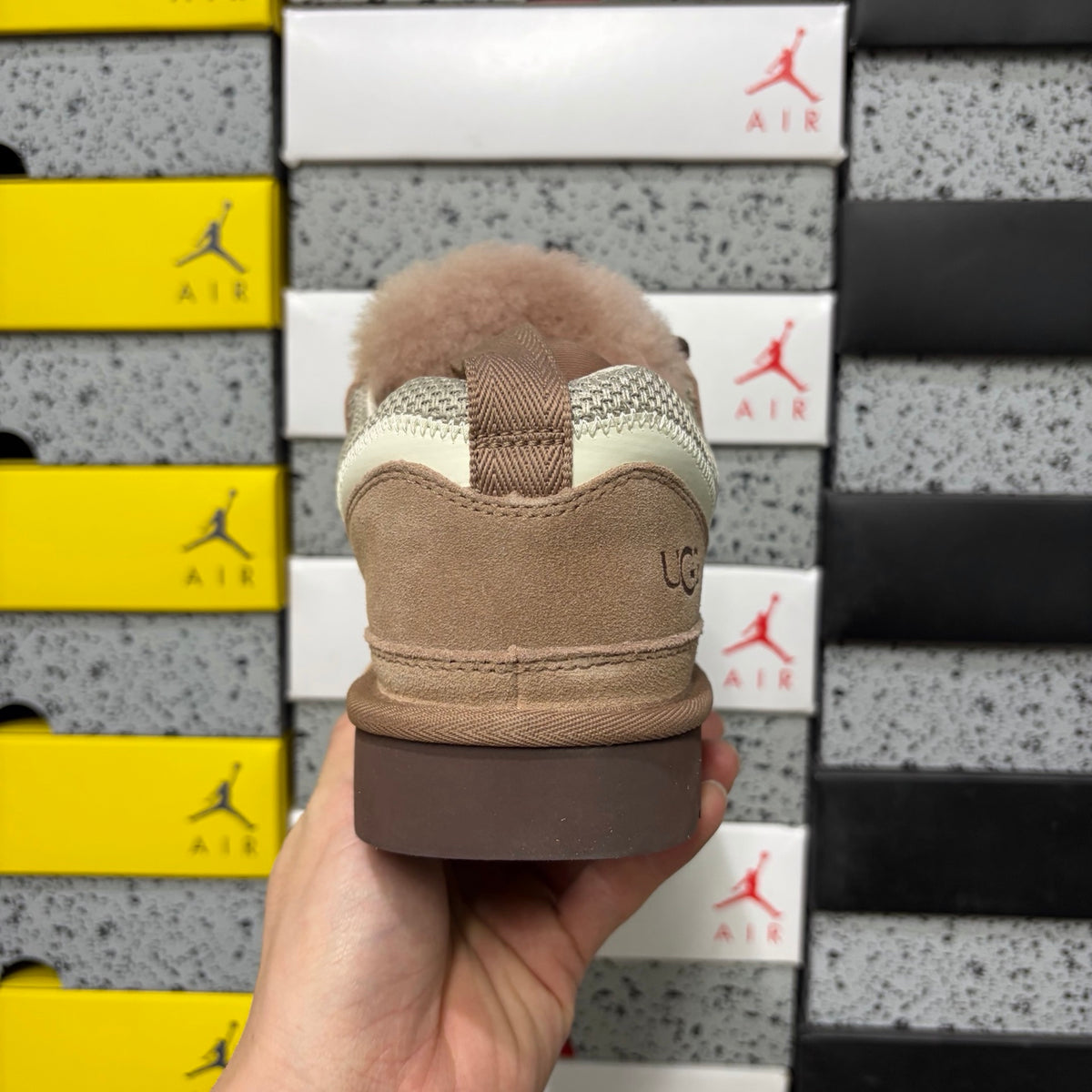 UGG Mellow Low-Top Sneaker – Tan | Style 4032 | EU 35–44