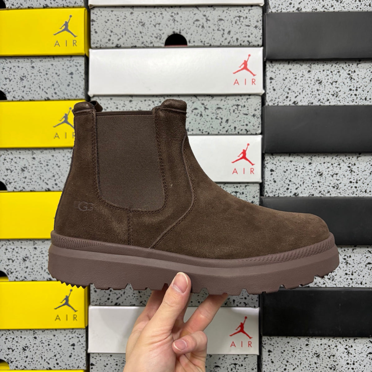 UGG Burleigh Chelsea Boot – Chocolate | Style 2050 | EU 35–44