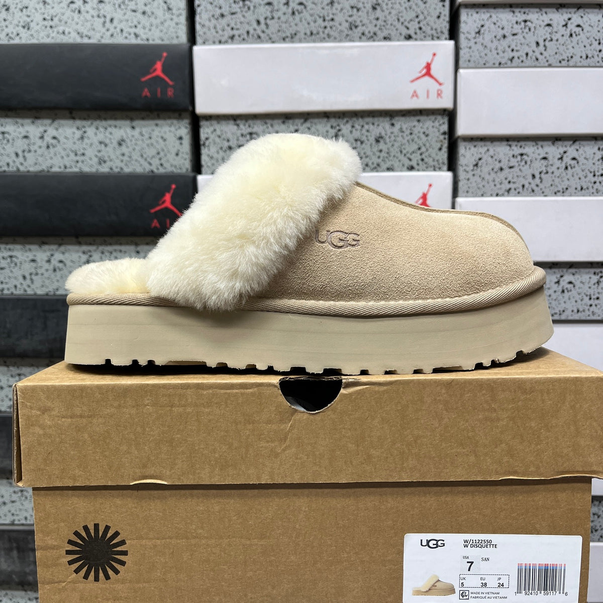 UGG Disquette Platform Slipper – Sand | Style 1122550 | Sizes 35–40