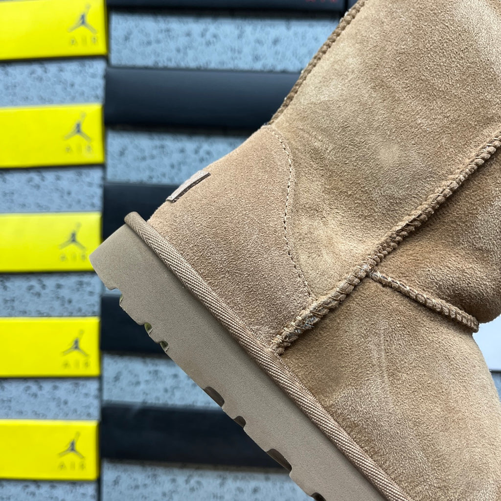 UGG Classic Short Boot – Chestnut | Style 1016223 | Sizes 35–40